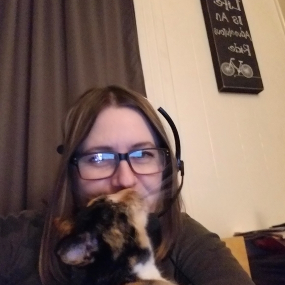 Meet your Posher, Serena - Picture 3 of 6